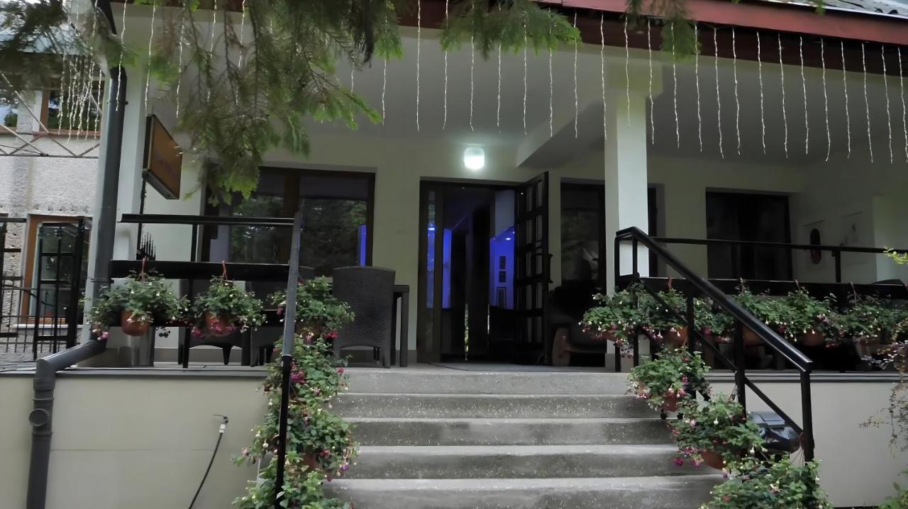 فندق Dukat Horyniec المظهر الخارجي الصورة